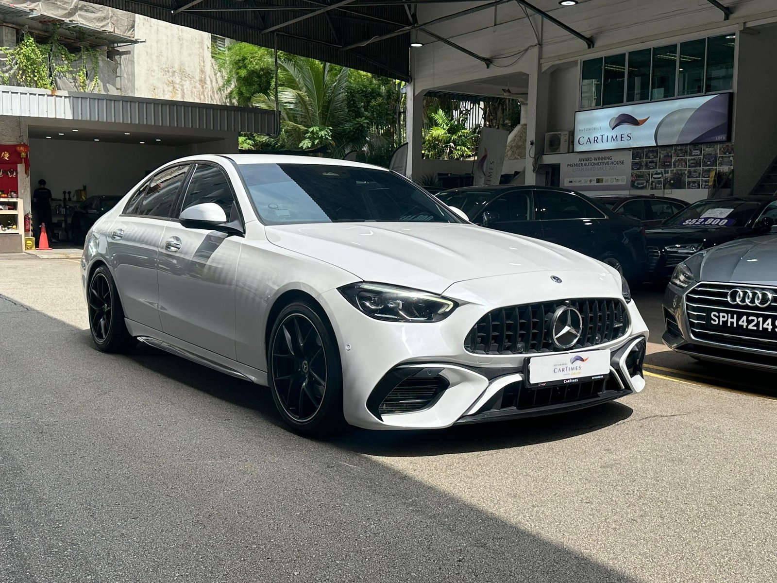 Used Mercedes-Benz C180 Avantgarde for sale in Singapore